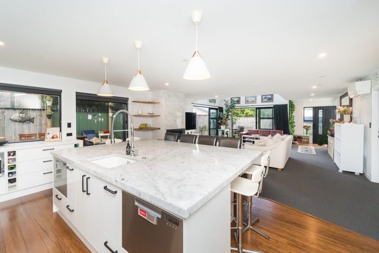 Photo of property in 22 Colombo Street, Hokowhitu, Palmerston North, 4410