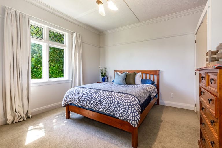 Photo of property in 42 Pembroke Road, Northland, Wellington, 6012