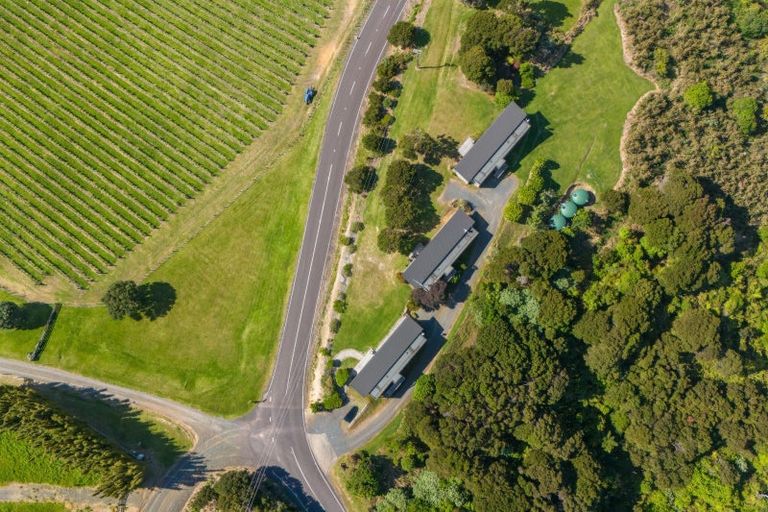 Photo of property in 190 Paroa Bay Road, Russell, 0272