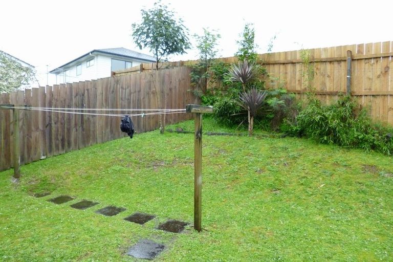 Photo of property in 66 Tamahere Drive, Glenfield, Auckland, 0629
