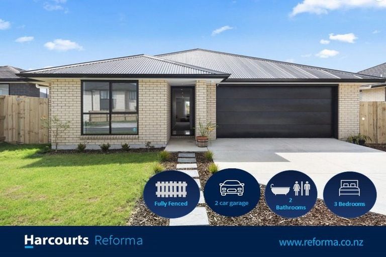 Photo of property in 29 Pouate Way, Waiuku, 2123