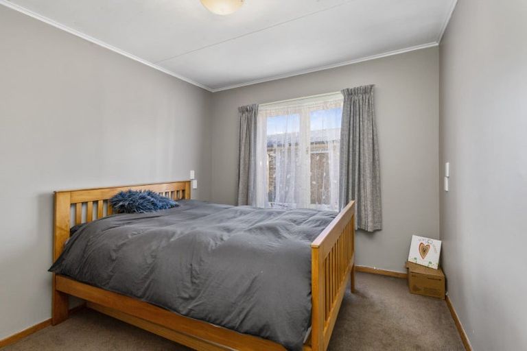 Photo of property in 32 Frankmoore Avenue, Johnsonville, Wellington, 6037