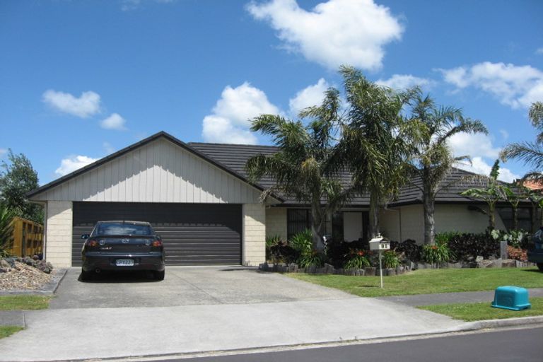 Photo of property in 12 Moss Crescent, Takanini, 2112