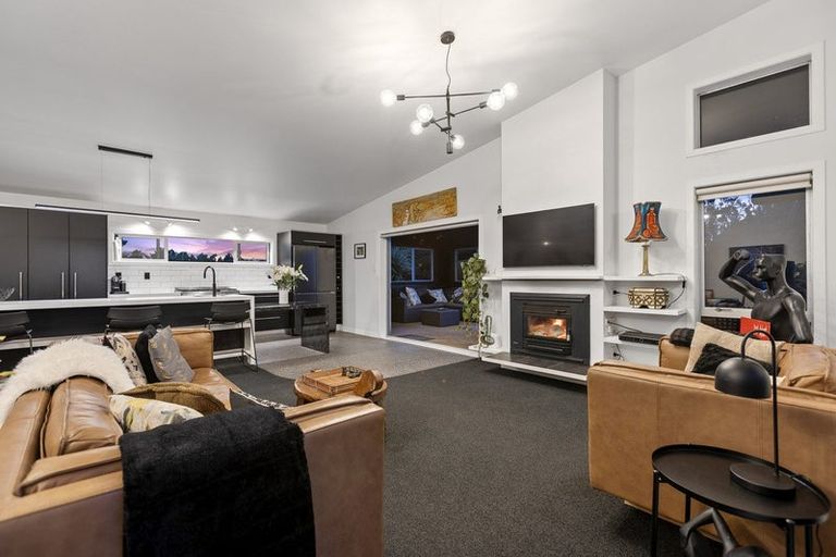 Photo of property in 418 Kaipikari Road, Urenui, 4375