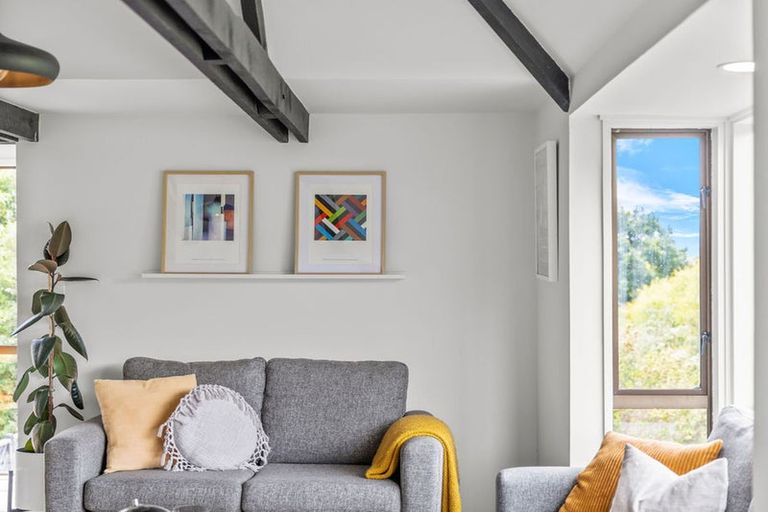 Photo of property in 1/33a Hackthorne Road, Cashmere, Christchurch, 8022