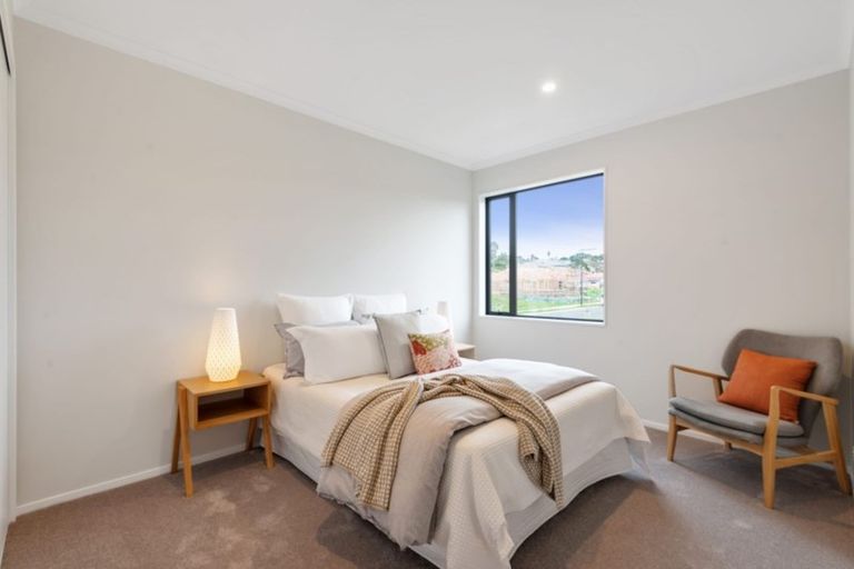 Photo of property in 34 Owen Chapman Drive, Red Beach, 0932