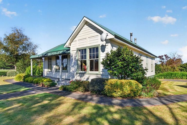 Photo of property in 52 Longwood Road, South Featherston, Featherston, 5771