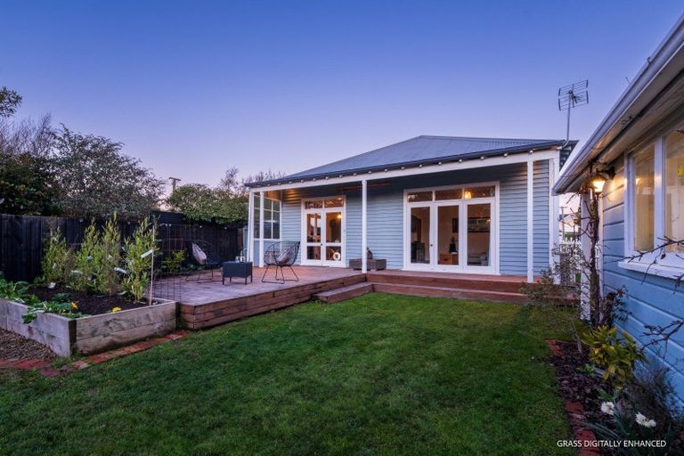 Photo of property in 81 Knowles Street, St Albans, Christchurch, 8052