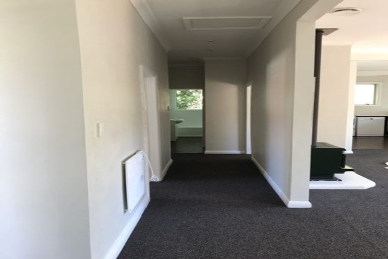 Photo of property in 19 Cecil Road, Tawa, Wellington, 5028