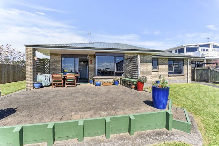 Photo of property in 9 Chatswood Grove, Fitzroy, New Plymouth, 4312