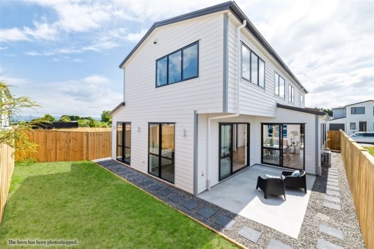 Photo of property in 5 Greenfinch Road, Hobsonville, Auckland, 0616