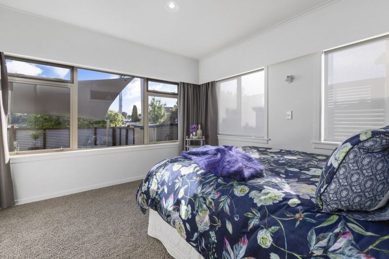 Photo of property in 3 Ngatai Road, Otumoetai, Tauranga, 3110