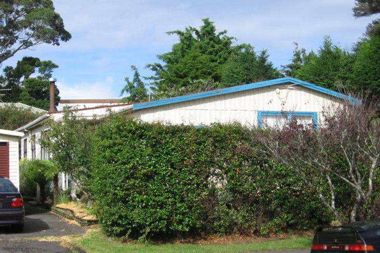 Photo of property in 60 Newington Road, Henderson, Auckland, 0612