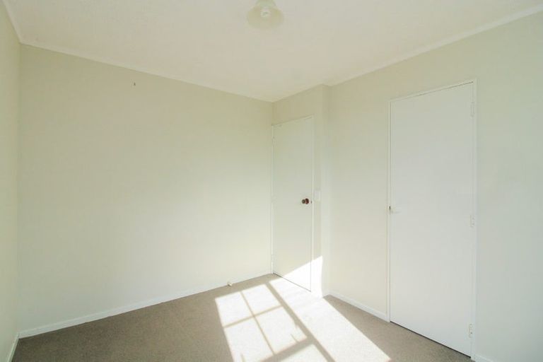Photo of property in 67b Thurleigh Grove, Karori, Wellington, 6012