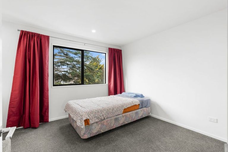 Photo of property in 2/304 Waterloo Road, Hornby, Christchurch, 8042