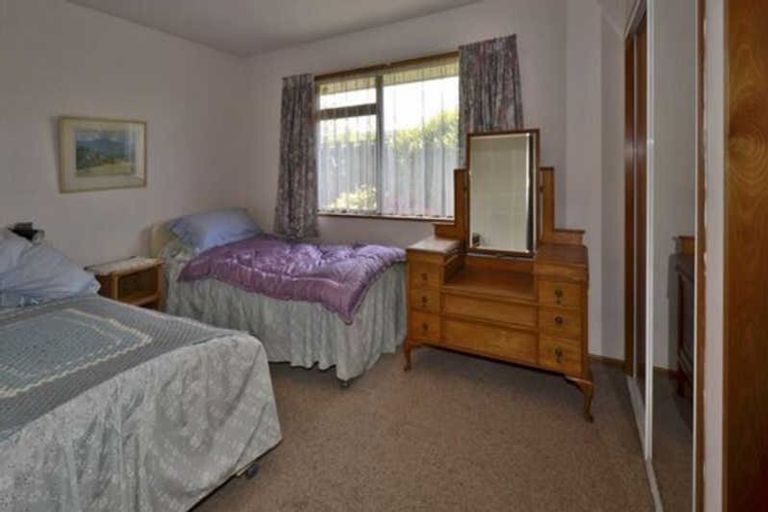 Photo of property in 2 Ngaio Street, Saint Martins, Christchurch, 8022