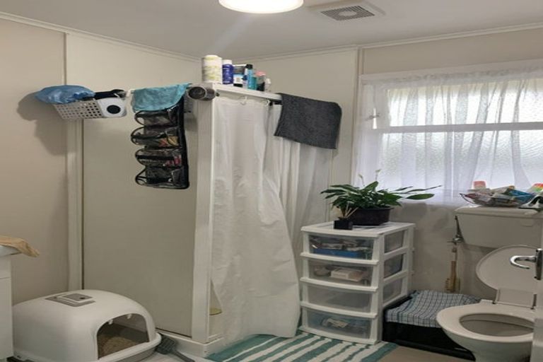 Photo of property in 2/12 Trevethick Grove, Woburn, Lower Hutt, 5010