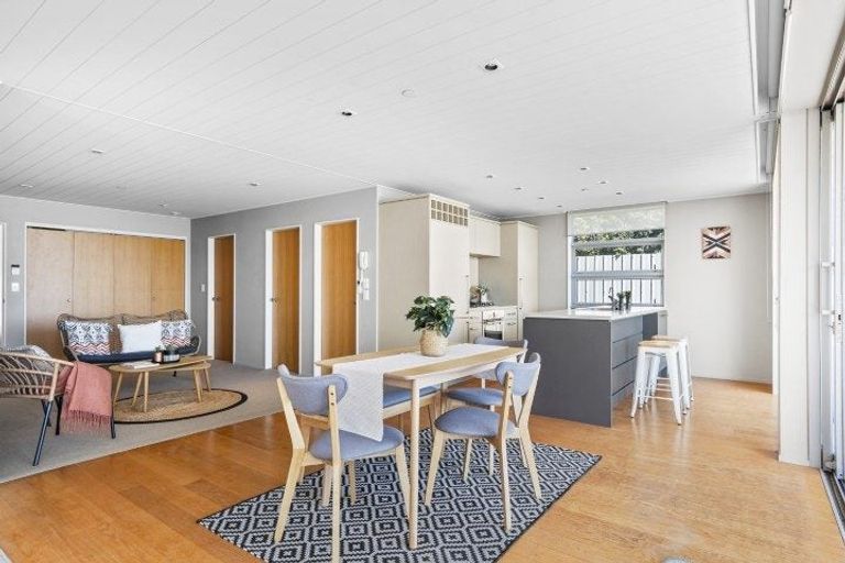 Photo of property in 99 Karewa Parade, Papamoa Beach, Papamoa, 3118