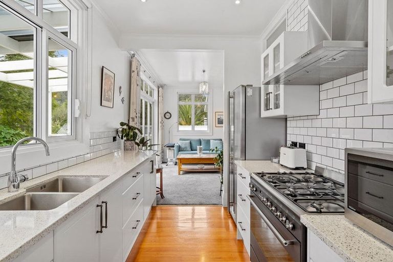 Photo of property in 23 Shortland Street, Regent, Whangarei, 0112