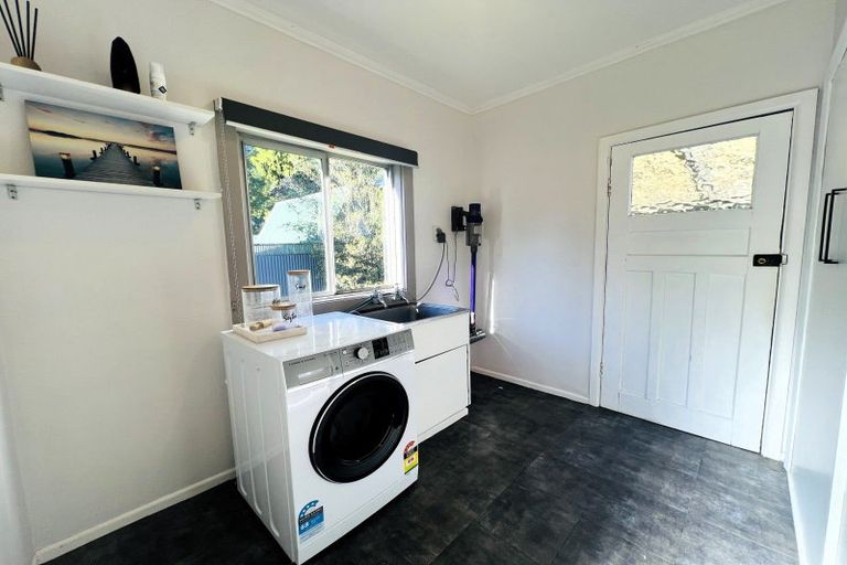 Photo of property in 33 Domett Street, Westport, 7825