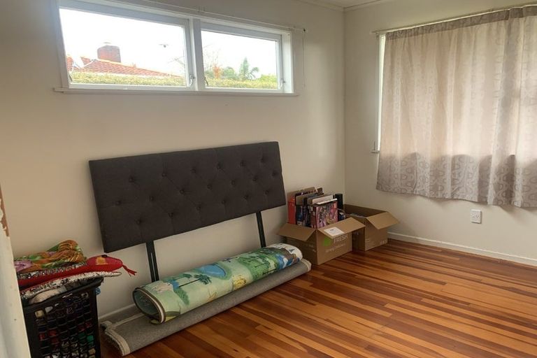 Photo of property in 19 Salisbury Road, Birkdale, Auckland, 0626