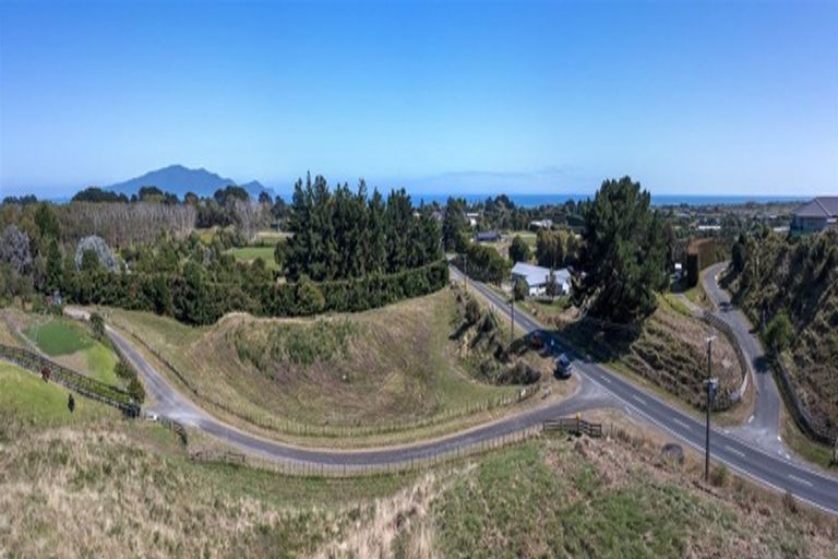 Photo of property in 187 Peka Peka Road, Peka Peka, Waikanae, 5391