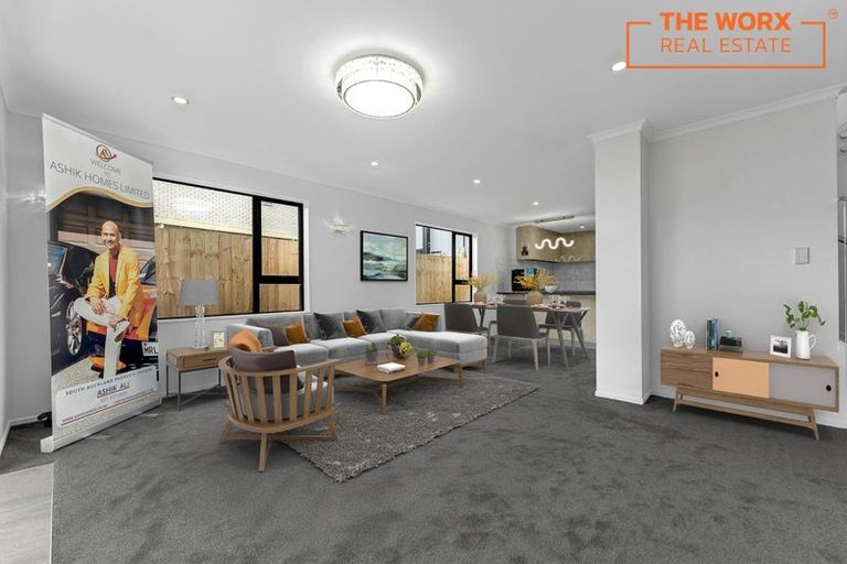 Photo of property in 26a Russell Road, Manurewa, Auckland, 2102