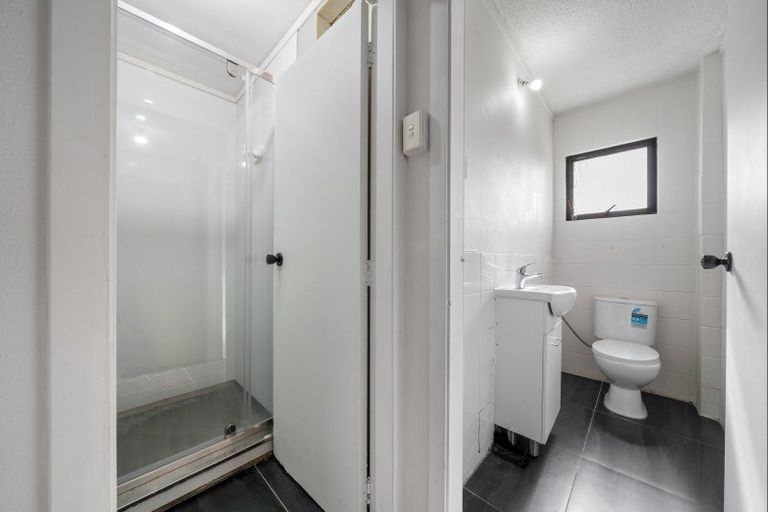 Photo of property in 12b Bronte Place, Whalers Gate, New Plymouth, 4310