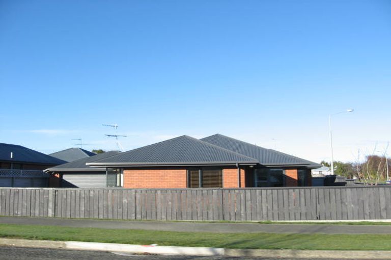 Photo of property in 121 Newcastle Street, Windsor, Invercargill, 9810