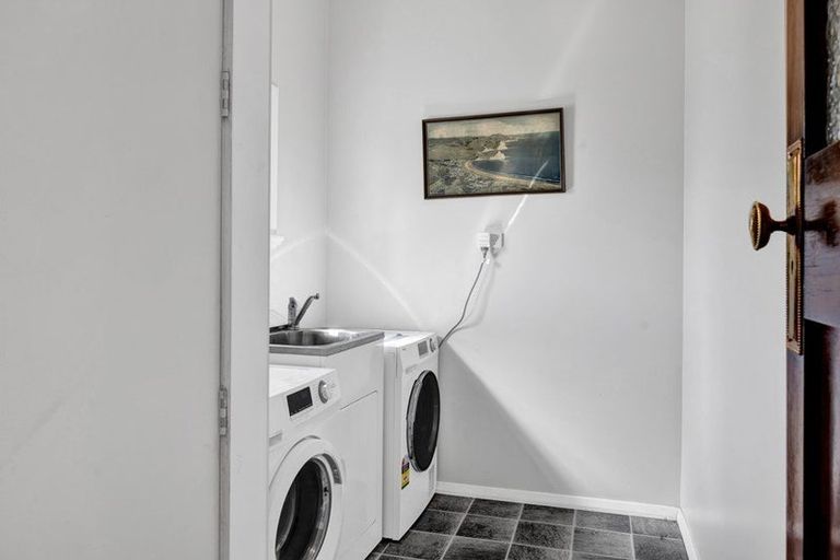 Photo of property in 21 Maire Street, Hawera, 4610