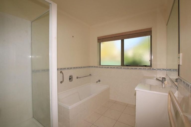 Photo of property in 329a Great South Road, Papakura, 2110