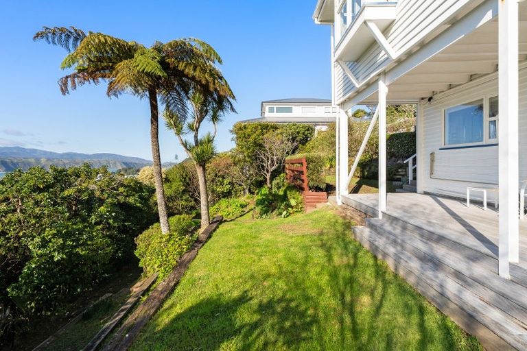 Photo of property in 66 Seatoun Heights Road, Seatoun, Wellington, 6022