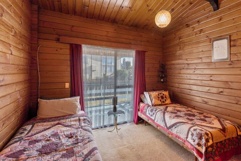Photo of property in 34 Black Peak Road, Omarama, 9412