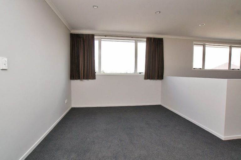 Photo of property in 2 Matlock Lane, Dinsdale, Hamilton, 3204