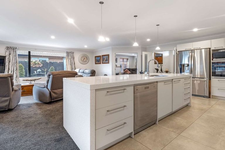 Photo of property in 7 Strathcarron Place, Broomfield, Christchurch, 8042