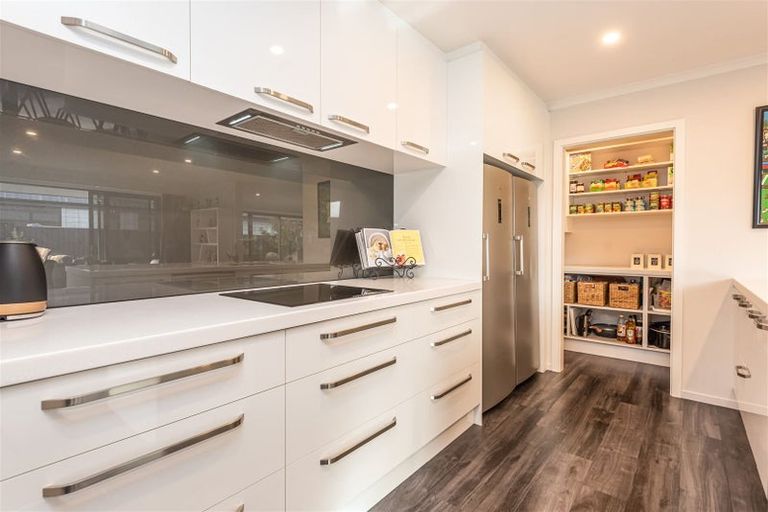 Photo of property in 40 Luxembourg Crescent, Halswell, Christchurch, 8025