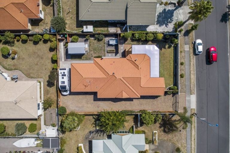 Photo of property in 90 Santa Monica Drive, Papamoa Beach, Papamoa, 3118