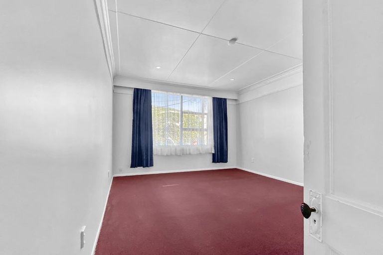 Photo of property in 151a The Parade, Island Bay, Wellington, 6023