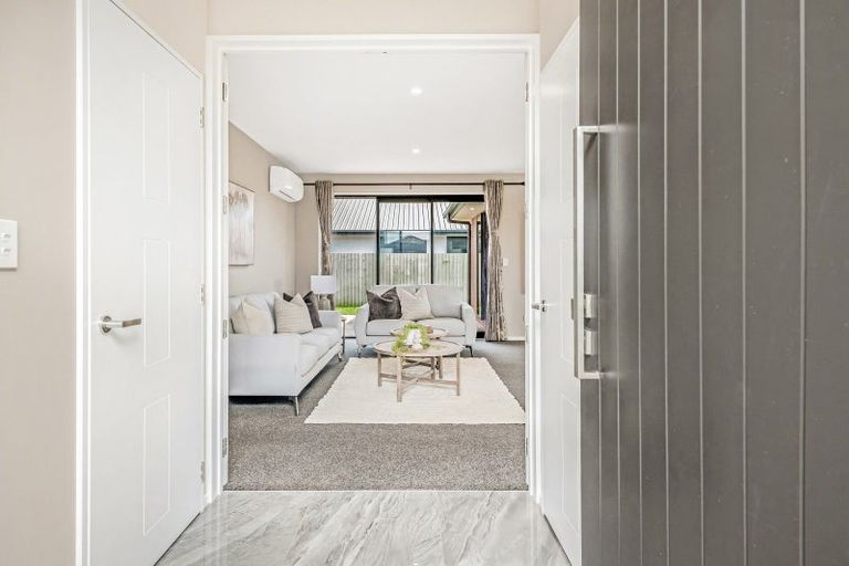 Photo of property in 17 Exeter Lane, Rolleston, 7614