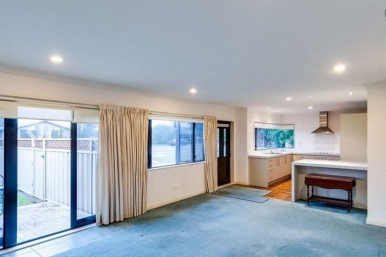 Photo of property in 142a Gloucester Street, Taradale, Napier, 4112