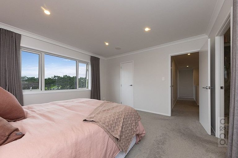 Photo of property in 80 Pohutukawa Parade, Riverhead, 0820