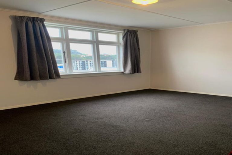 Photo of property in 95 Tasman Street, Mount Cook, Wellington, 6021