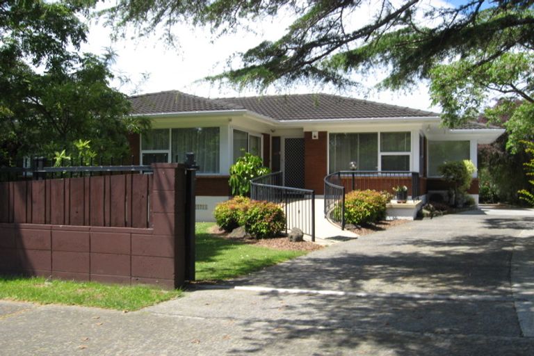 Photo of property in 6 Miller Road, Mangere Bridge, Auckland, 2022