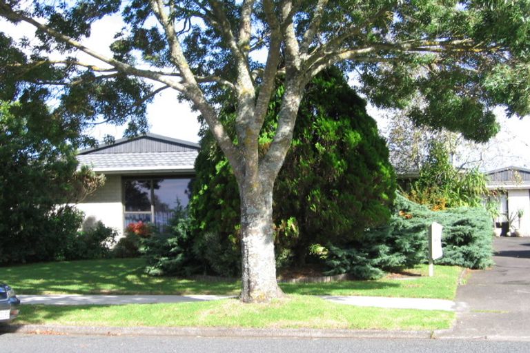 Photo of property in 31 Butley Drive, Farm Cove, Auckland, 2012