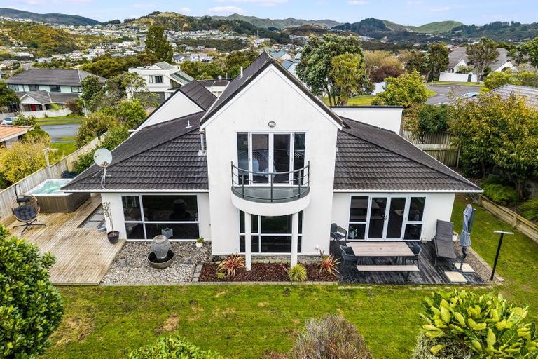 Photo of property in 41 Joseph Banks Drive, Whitby, Porirua, 5024