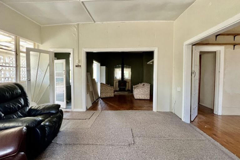 Photo of property in 31 Brougham Street, Westport, 7825