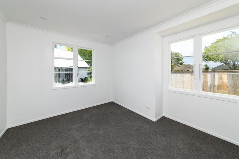 Photo of property in 73 Rangiora Avenue, Roslyn, Palmerston North, 4414