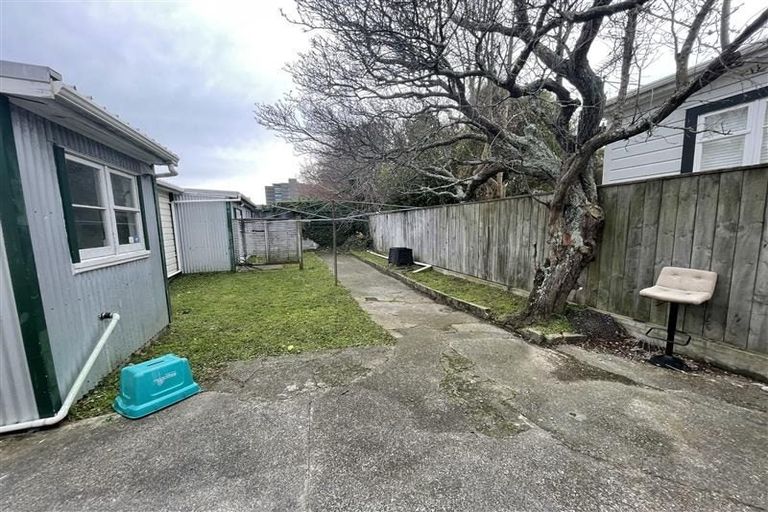 Photo of property in 23 Wilson Street, Newtown, Wellington, 6021