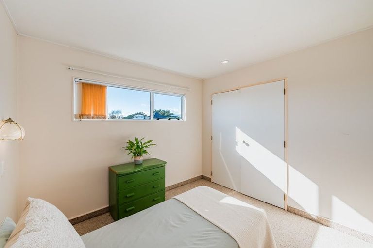 Photo of property in 8 Falla Street, Paraparaumu Beach, Paraparaumu, 5032