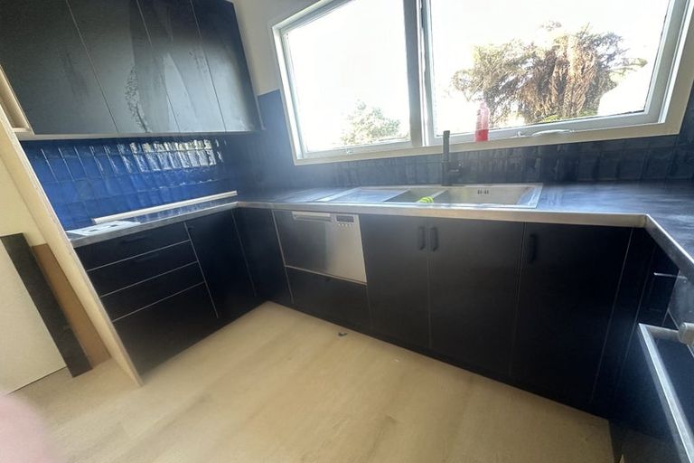 Photo of property in 91 Memorial Avenue, Ilam, Christchurch, 8053